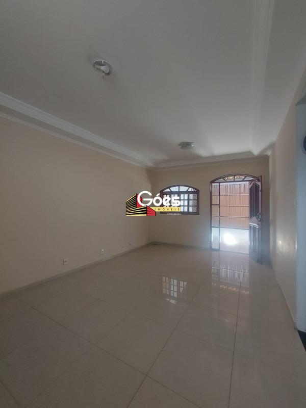 Casa à venda em Vila Guarani: 