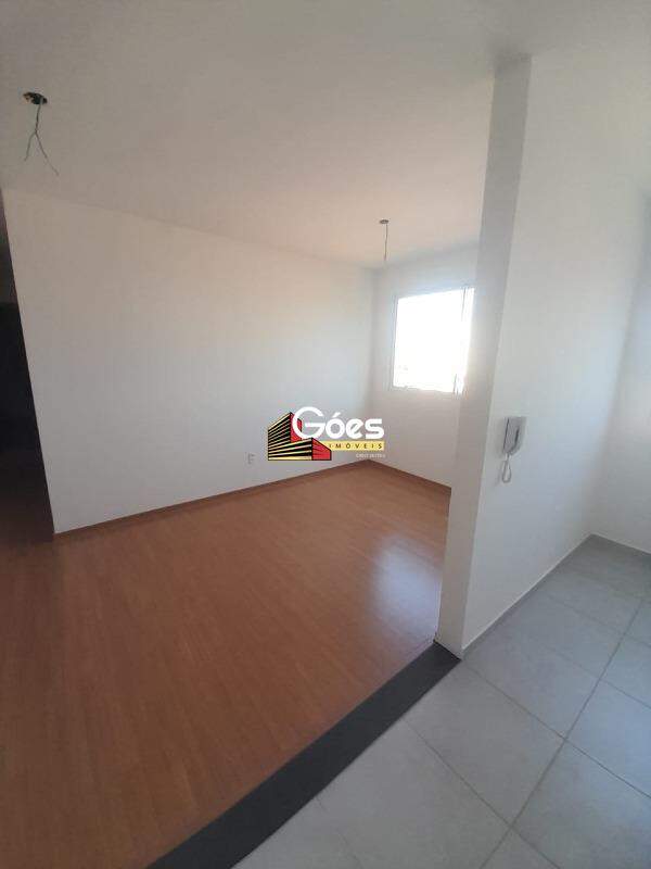 Apartamento à venda com 2 quartos, 44m² - Foto 23