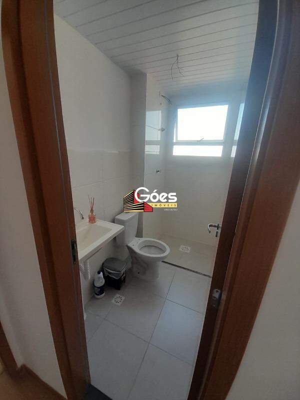 Apartamento à venda com 2 quartos, 44m² - Foto 20