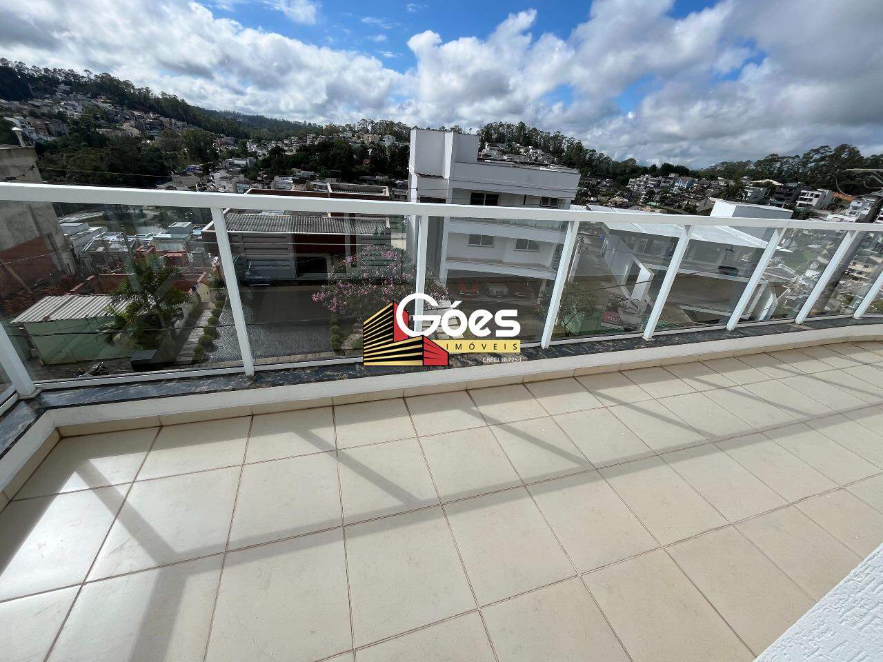 Casa em Condomínio para aluguel em Parque Terra Nova II: Suíte master