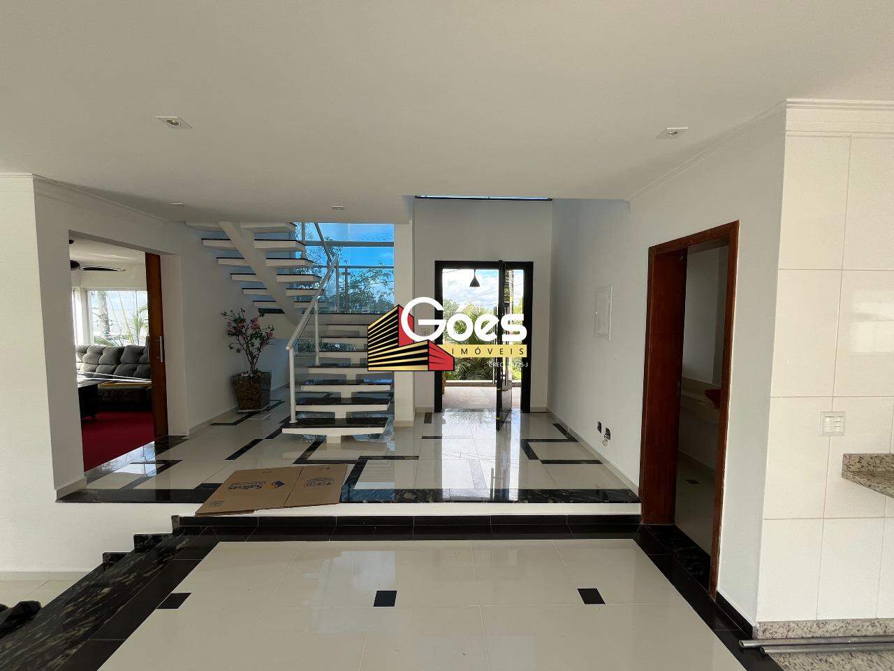 Casa em Condomínio para aluguel em Parque Terra Nova II: Hall de entrada