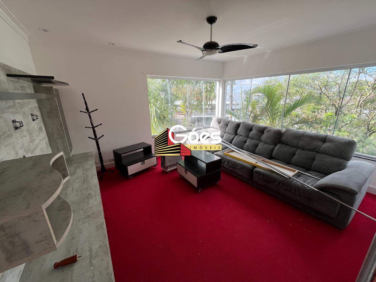Casa em Condomínio para aluguel em Parque Terra Nova II: Sala de TV