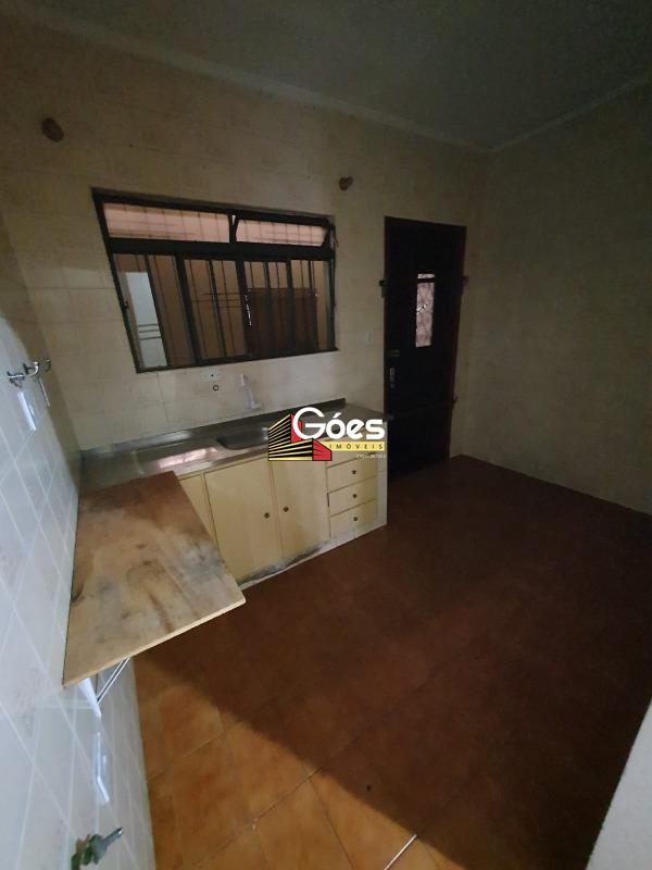 Casa comercial para aluguel em Vila Bocaina: 