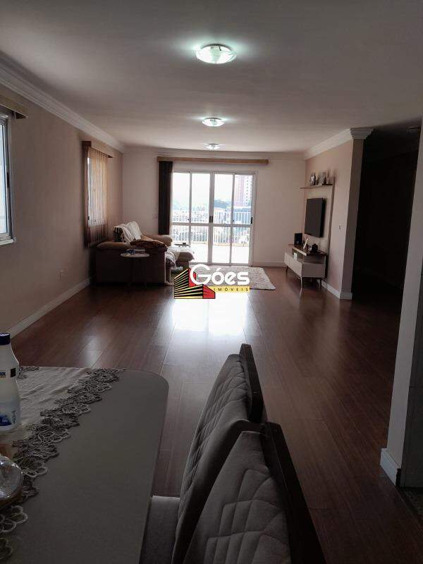 Apartamento à venda em Jardim Pilar: 