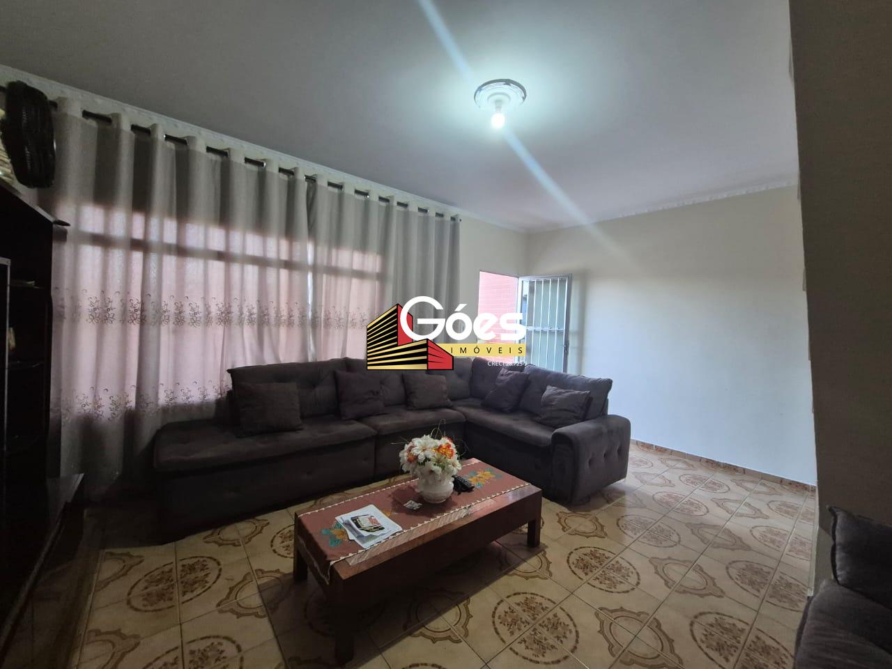 Sobrado à venda em Parque das Américas: 