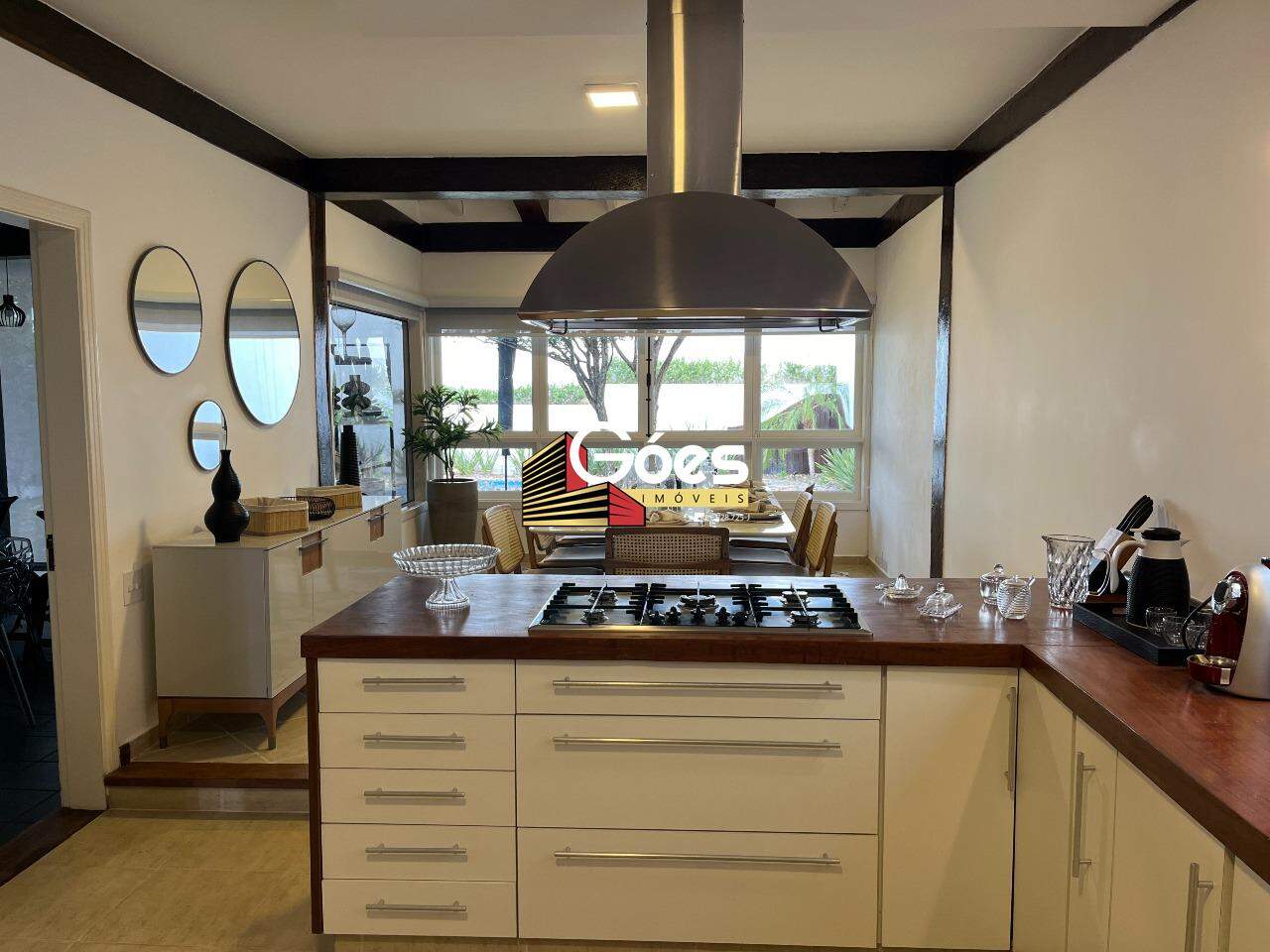 Casa de Condomínio à venda com 4 quartos, 400m² - Foto 1