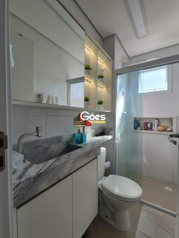 Apartamento à venda com 2 quartos, 67m² - Foto 17