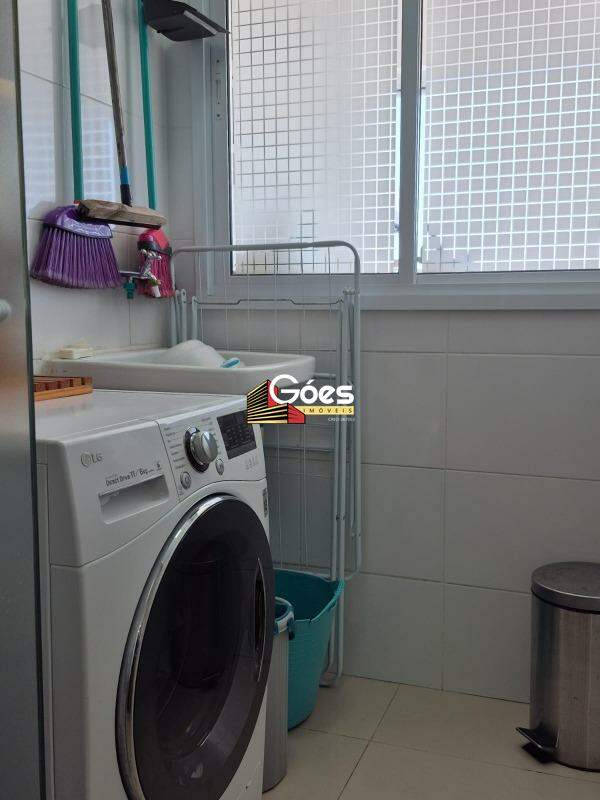 Apartamento à venda com 2 quartos, 67m² - Foto 18