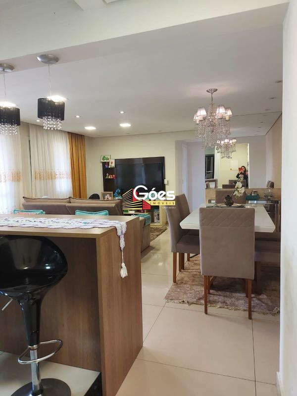 Apartamento à venda em Jardim Pedroso: 