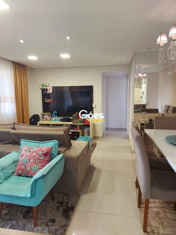 Apartamento à venda em Jardim Pedroso: 