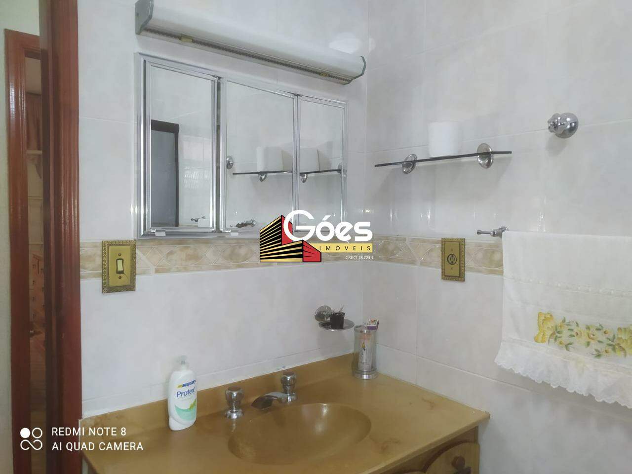 Casa para alugar com 4 quartos, 185m² - Foto 14