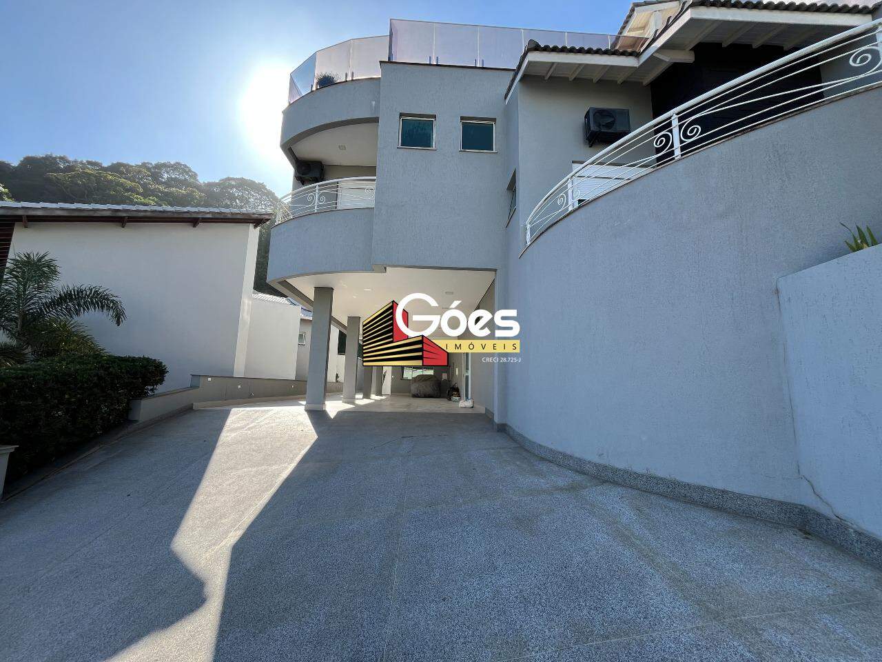 Casa em Condomínio à venda em Parque Terra Nova II: garagem