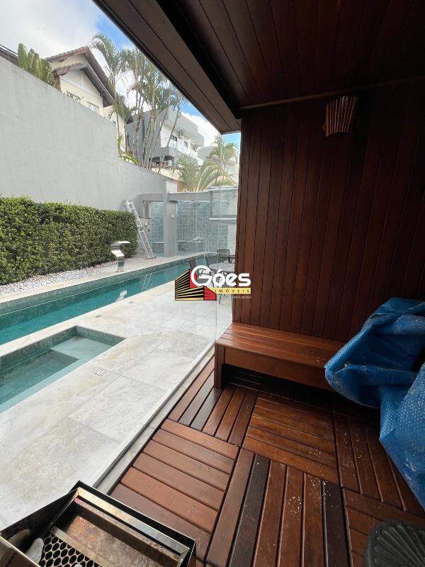 Casa de Condomínio à venda com 5 quartos, 490m² - Foto 11