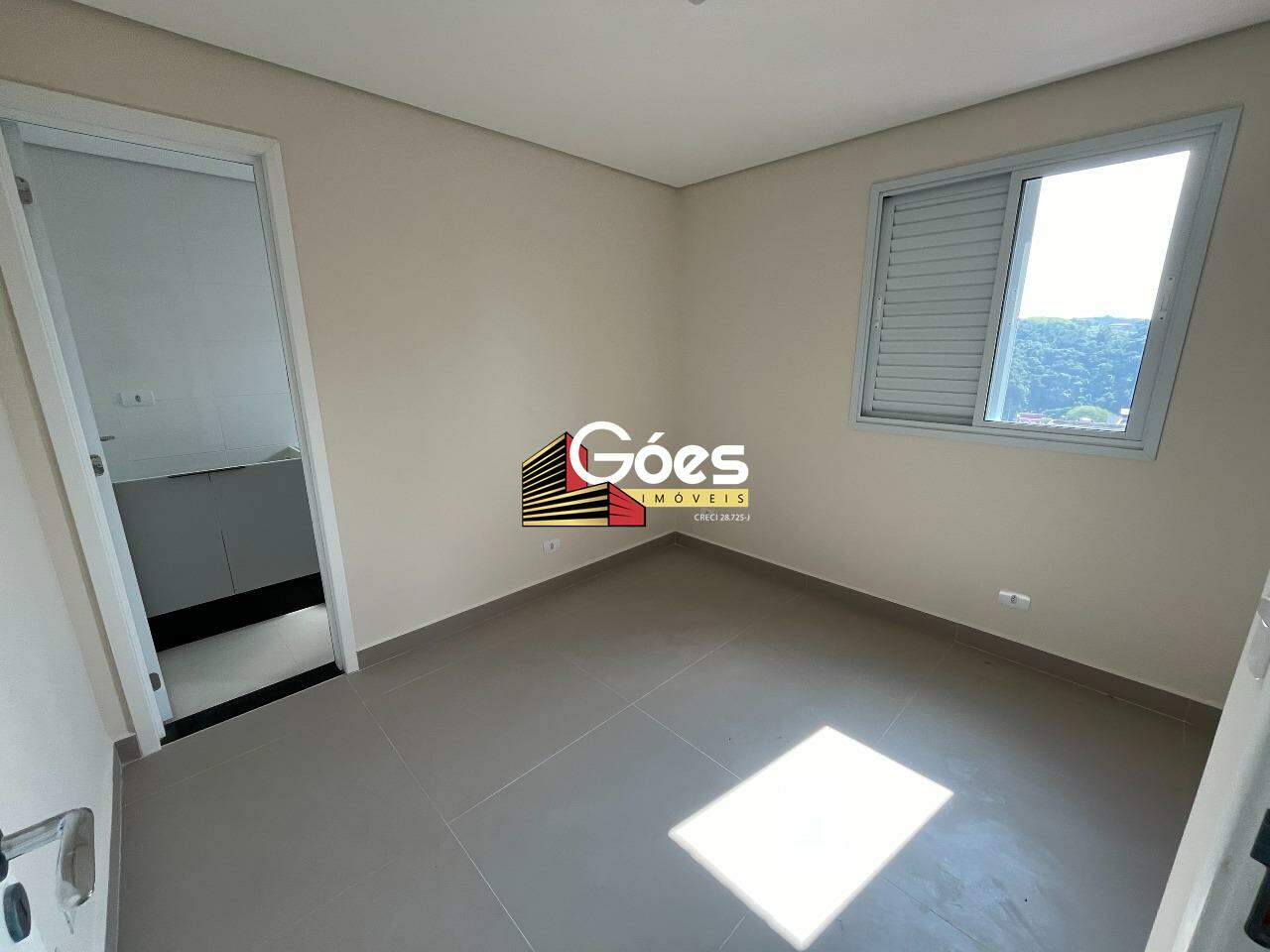 Apartamento para alugar com 3 quartos, 76m² - Foto 4