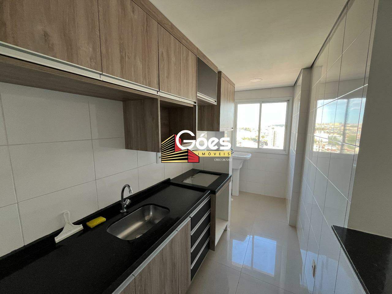 Apartamento para alugar com 3 quartos, 77m² - Foto 4