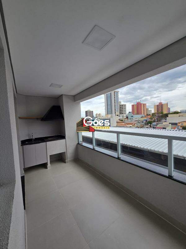 Apartamento para alugar com 3 quartos, 76m² - Foto 5