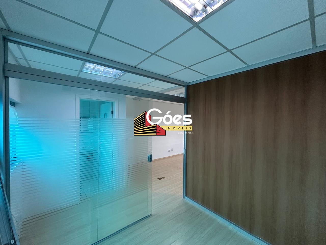 Salas/Conjuntos à venda em Vila Bocaina: 