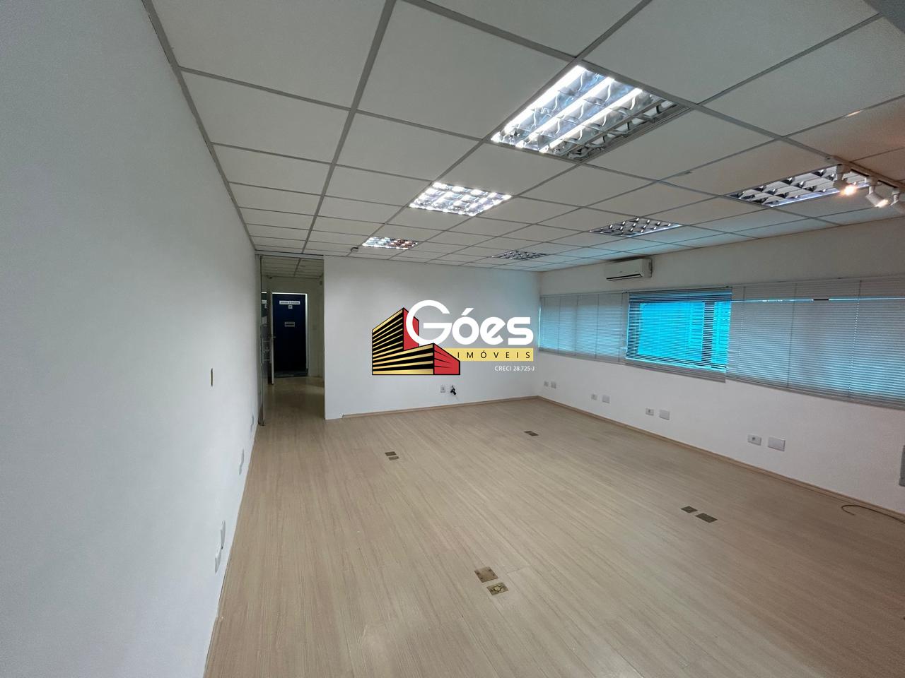 Salas/Conjuntos à venda em Vila Bocaina: 