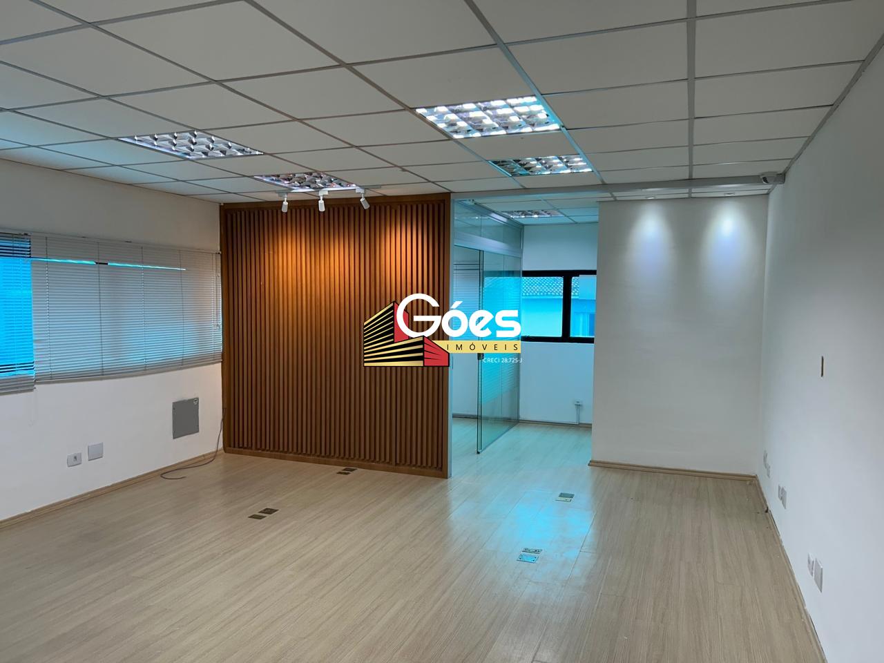 Salas/Conjuntos à venda em Vila Bocaina: 