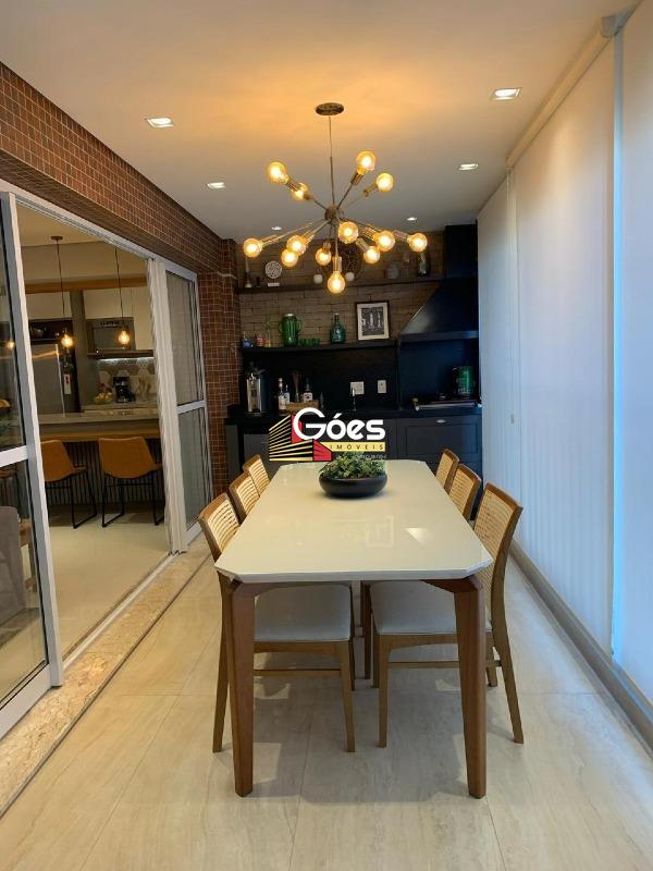 Apartamento à venda em Centro: 