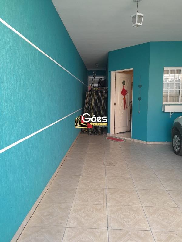 Sobrado à venda em Jardim Pedroso: 