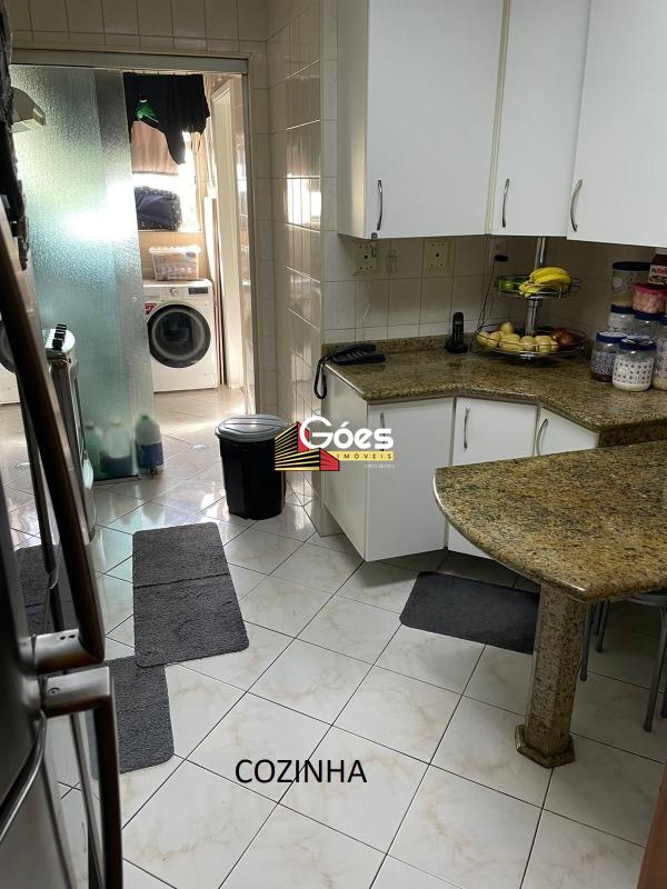 Apartamento à venda em Centro: 