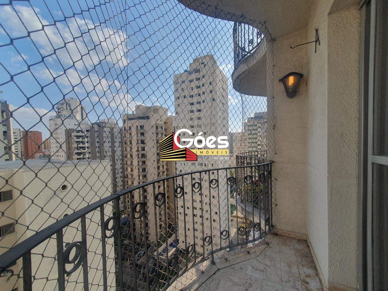 Apartamento para aluguel em Moema: 