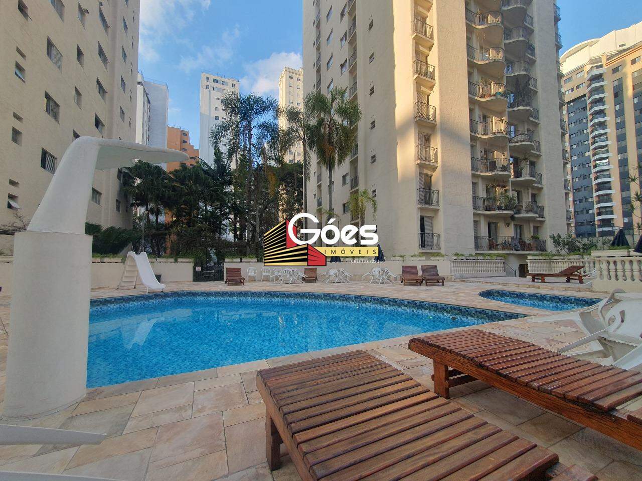 Apartamento para aluguel em Moema: 