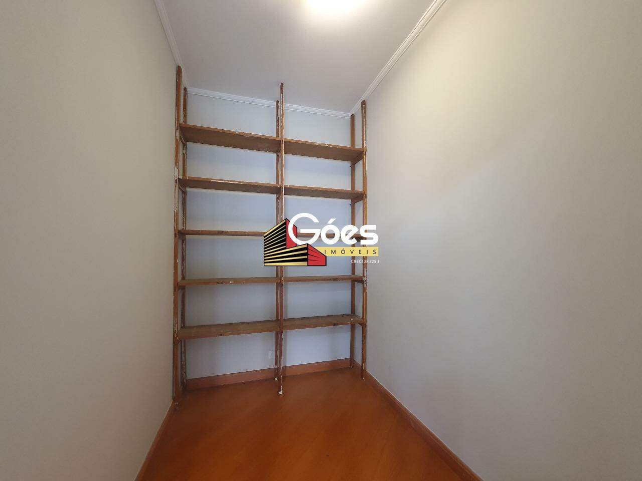 Apartamento para aluguel em Moema: 