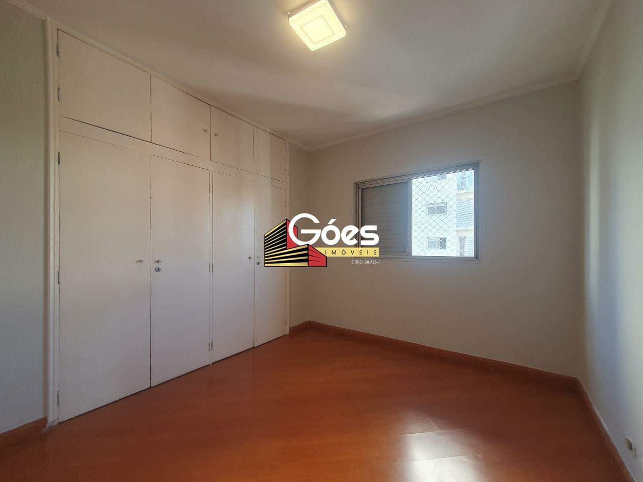 Apartamento para aluguel em Moema: 