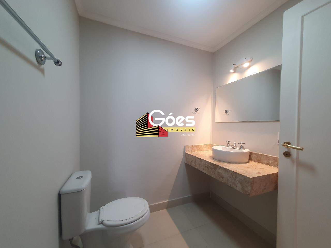Apartamento para aluguel em Moema: 
