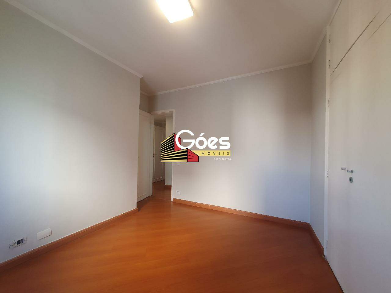 Apartamento para aluguel em Moema: 