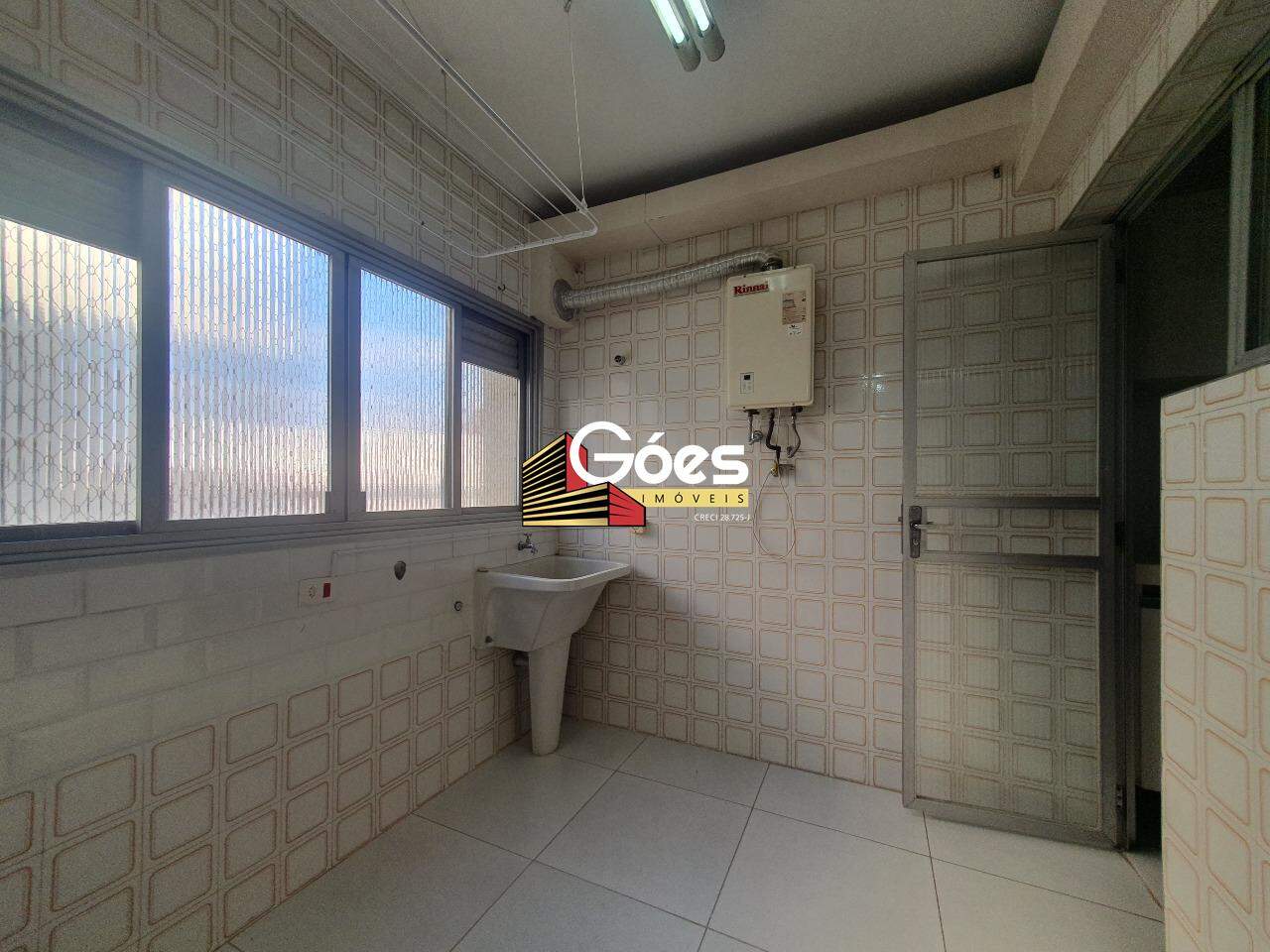 Apartamento para aluguel em Moema: 