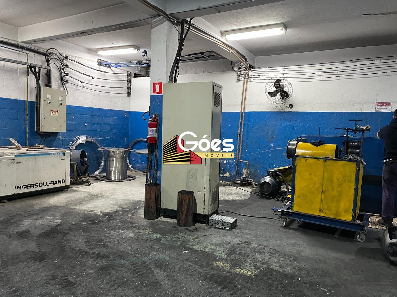 Galpão à venda em Jardim Stella: 