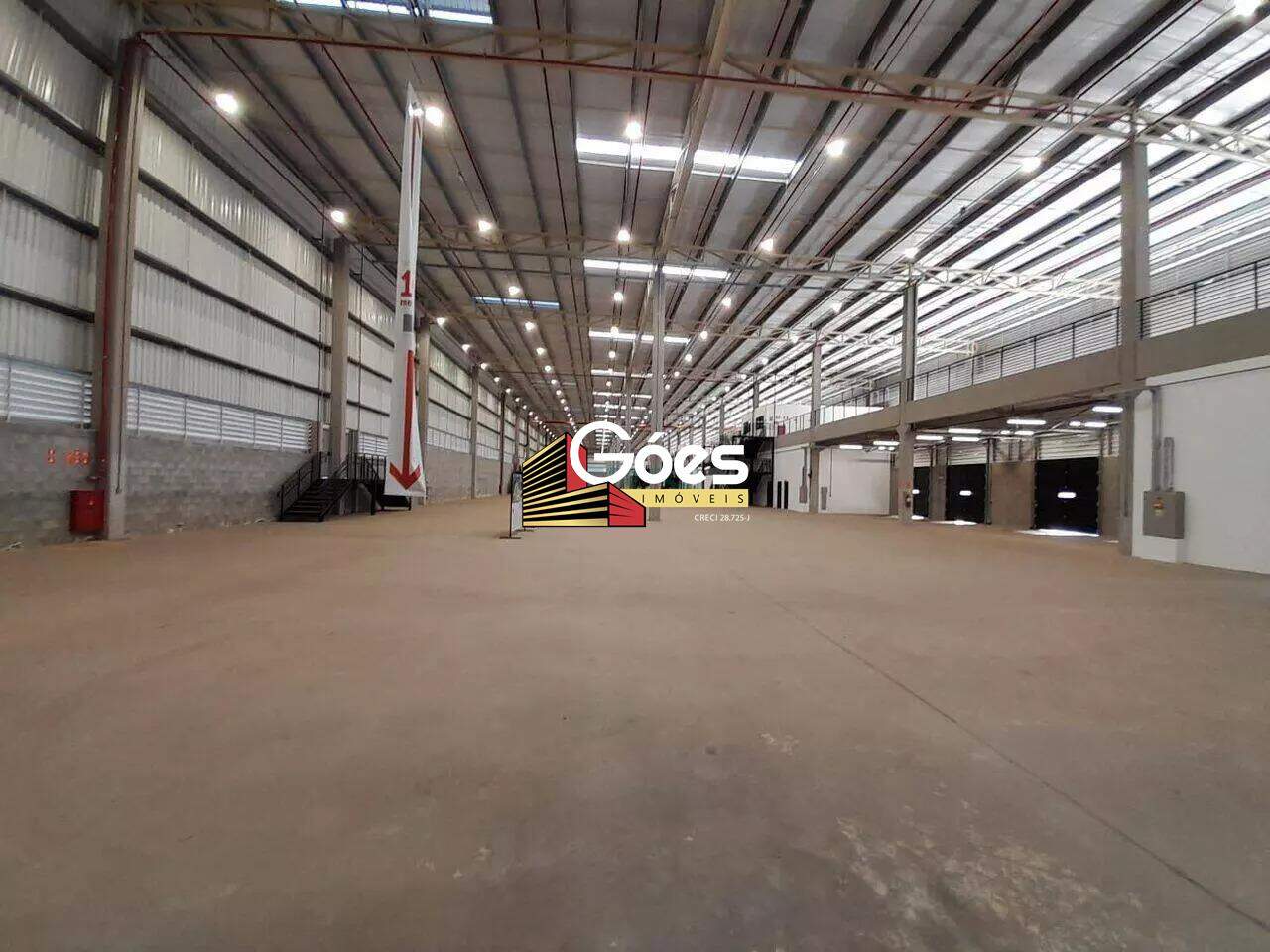 Depósito-Galpão-Armazém para alugar, 1294m² - Foto 2