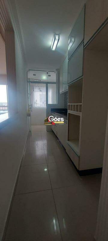 Apartamento à venda com 2 quartos, 57m² - Foto 2