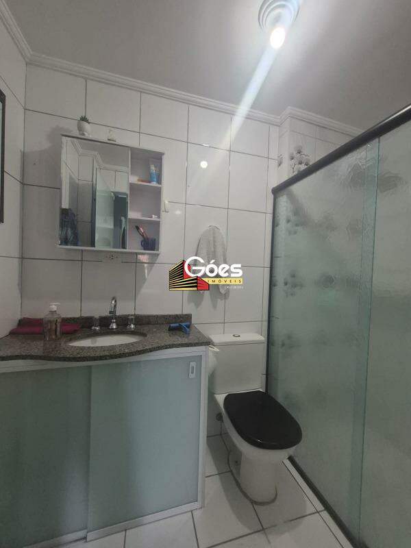 Apartamento à venda com 2 quartos, 64m² - Foto 29
