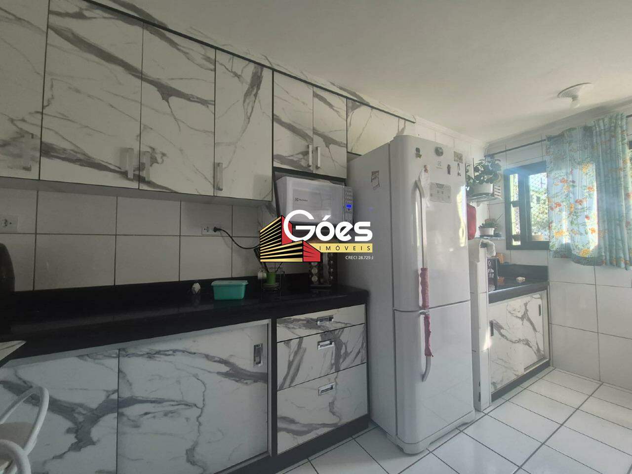 Apartamento à venda com 2 quartos, 64m² - Foto 28