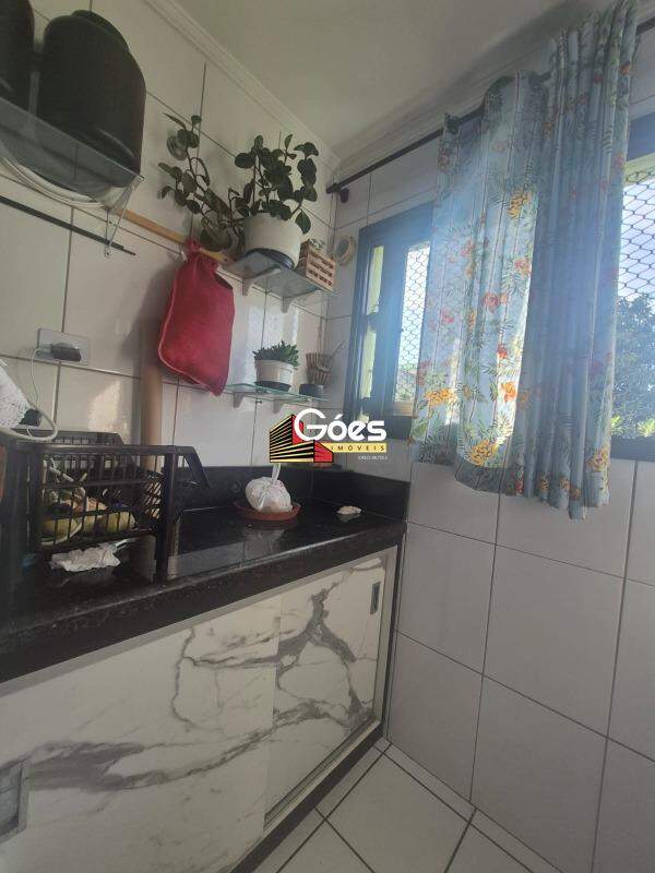 Apartamento à venda com 2 quartos, 64m² - Foto 27