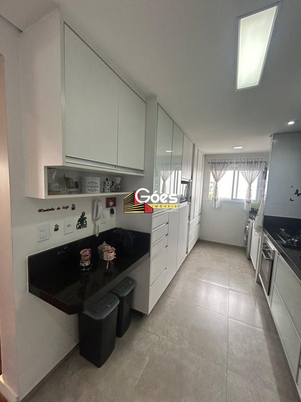 Apartamento à venda em Jardim Santo Antônio: 