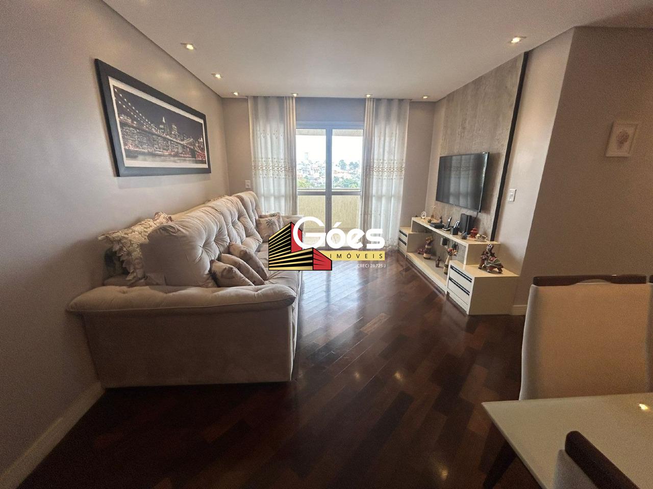 Apartamento à venda em Jardim Santo Antônio: 