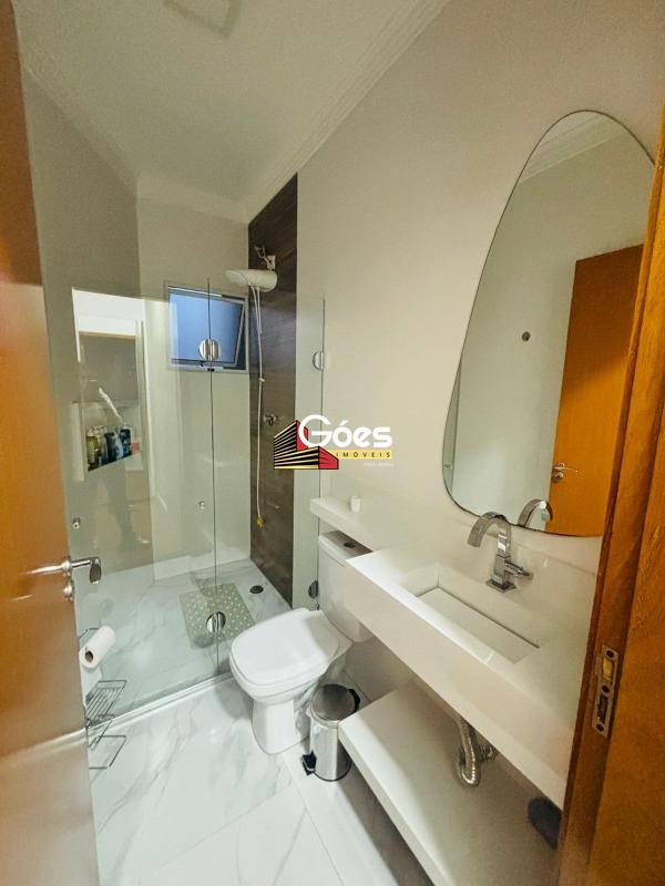 Sobrado à venda em Jardim Haydee: 