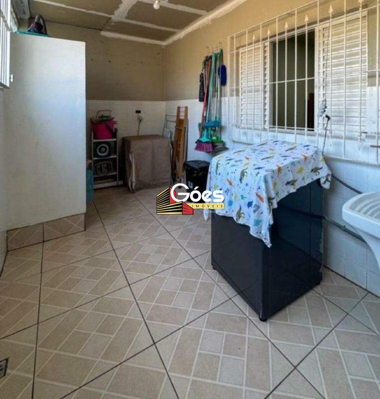 Casa, 3 quartos, 212 m² - Foto 15