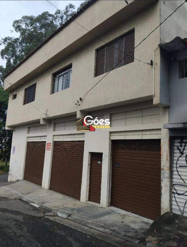 Casa, 3 quartos, 212 m² - Foto 1