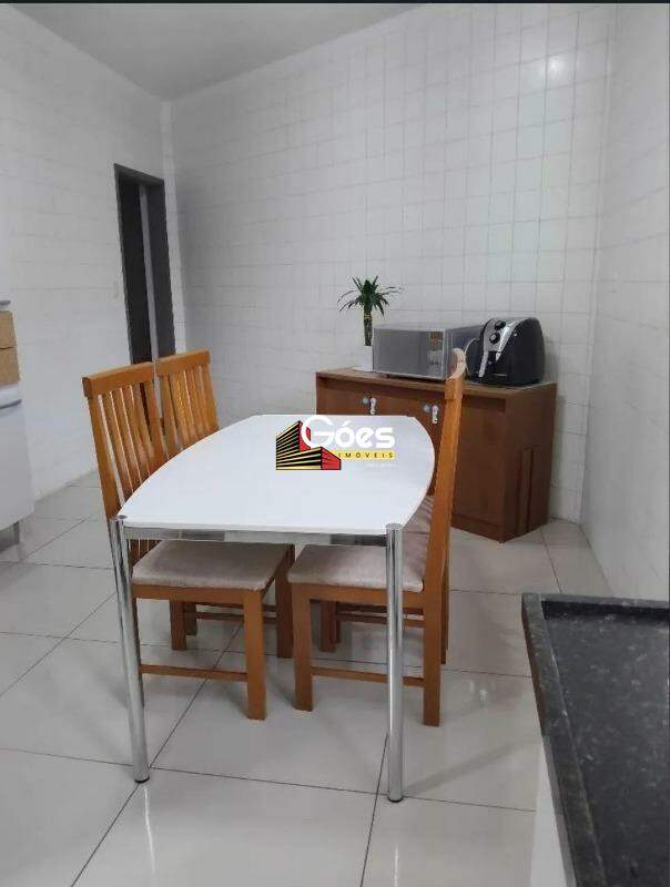 Casa, 3 quartos, 212 m² - Foto 9