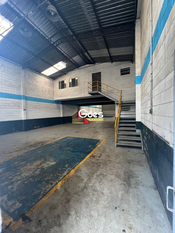 Galpão para aluguel em Vila Luzita: 