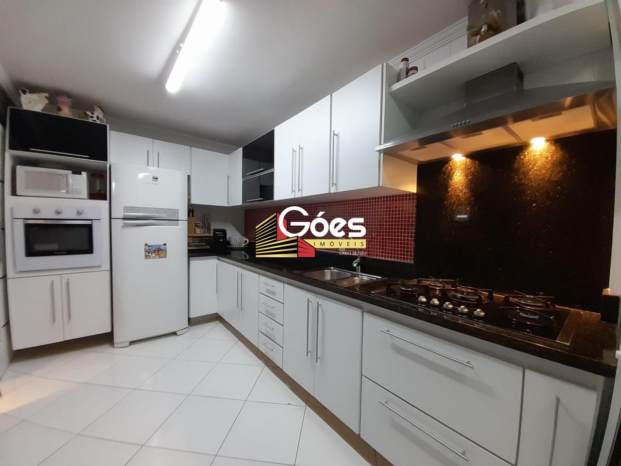 Apartamento à venda em Parque São Vicente: 