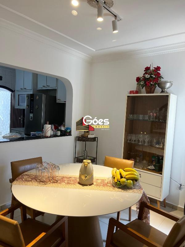 Sobrado à venda em Parque das Nações: 