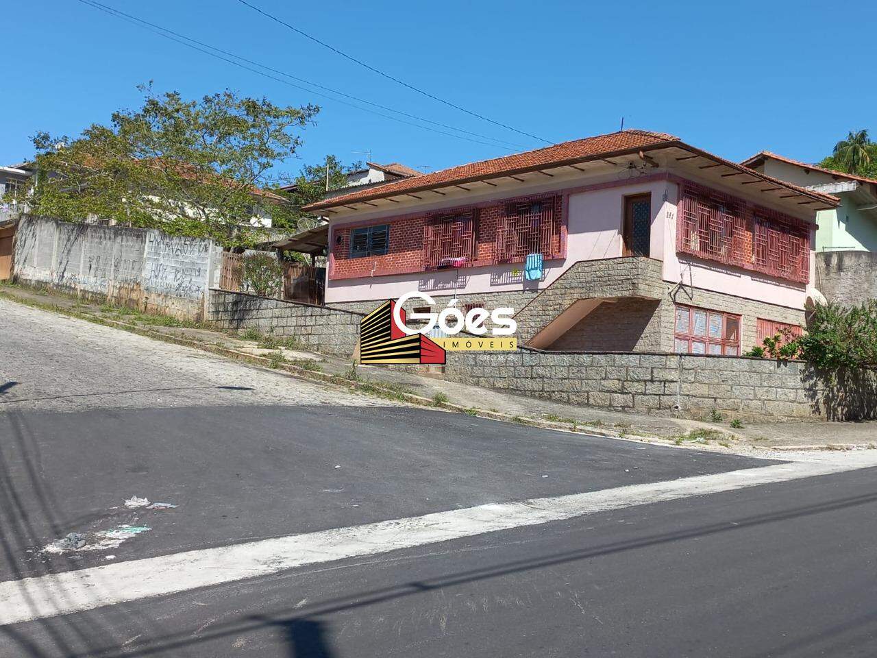 Casa à venda em Centro Alto: 