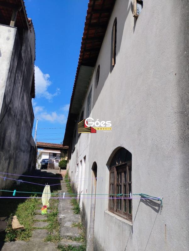 Casa à venda em Centro Alto: 